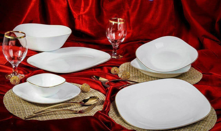 سرویس 26 پارچه آرکوپال لب طلا مربع